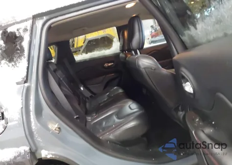 2015 Jeep Cherokee Trailhawk from USA, damaged, VIN 1C4PJMBS7FW713646